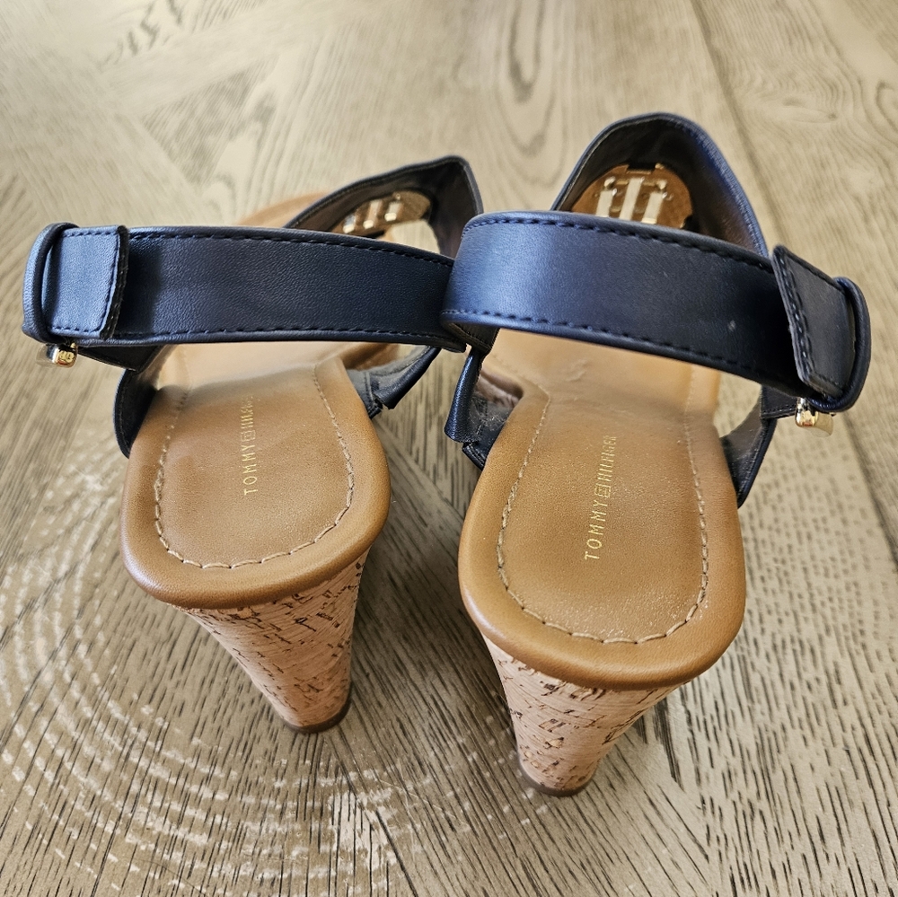 Tommy Hilfiger Wedges - Picture 2 of 4